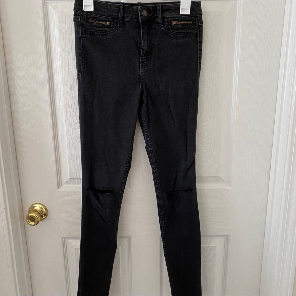 Hollister Black Rip Skinny Jeans Size 3R 26/31